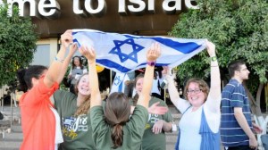 F120814ZEL11-1-635x357