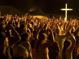 worship_crowd